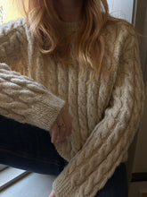 Load image into Gallery viewer, Sweater No. 29 - DEUTSCH