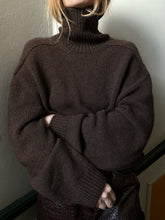 Load image into Gallery viewer, Sweater No. 30 - ENGLISH