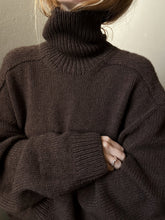 Load image into Gallery viewer, Sweater No. 30 - ENGLISH