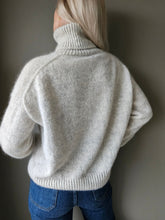 Load image into Gallery viewer, Sweater No. 11 light - DANSK