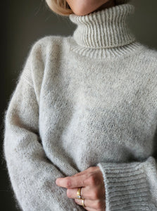 Sweater No. 11 light - ENGLISH