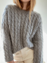 Load image into Gallery viewer, Sweater No. 15 - ENGLISH