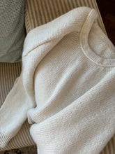 Load image into Gallery viewer, Sweater No. 26 - ENGLISH