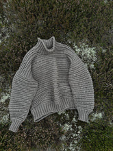 Load image into Gallery viewer, Sweater No. 27 - NORSK