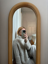 Load image into Gallery viewer, Sweater No. 28 - ENGLISH