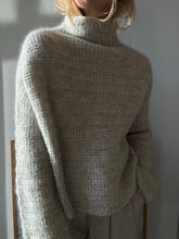 Load image into Gallery viewer, Sweater No. 28 - DANSK