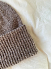 Load image into Gallery viewer, Beanie No. 3 - DANSK