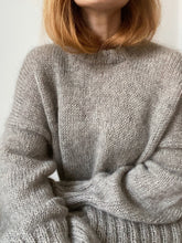 Load image into Gallery viewer, Sweater No. 14 - DEUTSCH