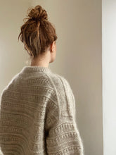 Load image into Gallery viewer, Sweater No. 18 - ENGLISH