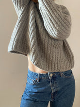 Load image into Gallery viewer, Sweater No. 19 - ENGLISH