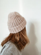 Load image into Gallery viewer, Beanie No. 1 - DEUTSCH