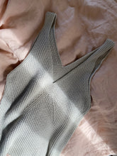 Load image into Gallery viewer, Camisole No. 7 - ESPAÑOL