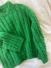 Load image into Gallery viewer, Sweater No. 15 - DEUTSCH