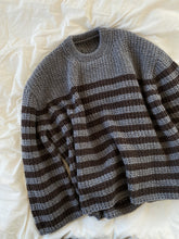 Load image into Gallery viewer, Sweater No. 17 - ENGLISH