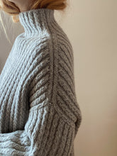 Load image into Gallery viewer, Sweater No. 19 - DANSK