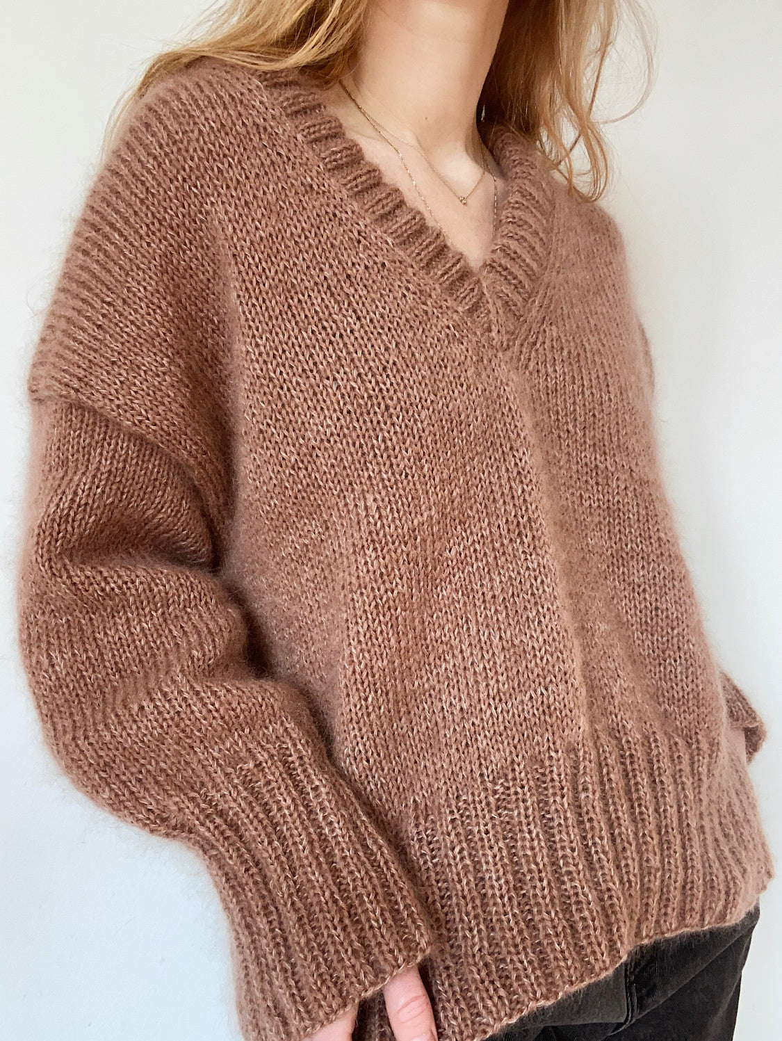 Sweater No. 14 v-neck - FRANÇAIS