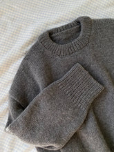 Load image into Gallery viewer, Sweater No. 23 - FRANÇAIS