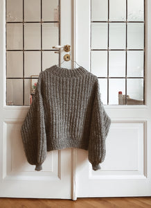 Sweater No. 5 - ENGLISH